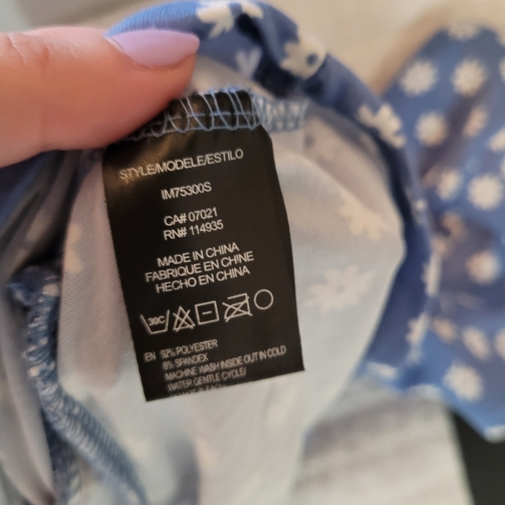 Rebel Sugar xs baby blue daisy faux wrap top - NEW with tags - Picture 10 of 11